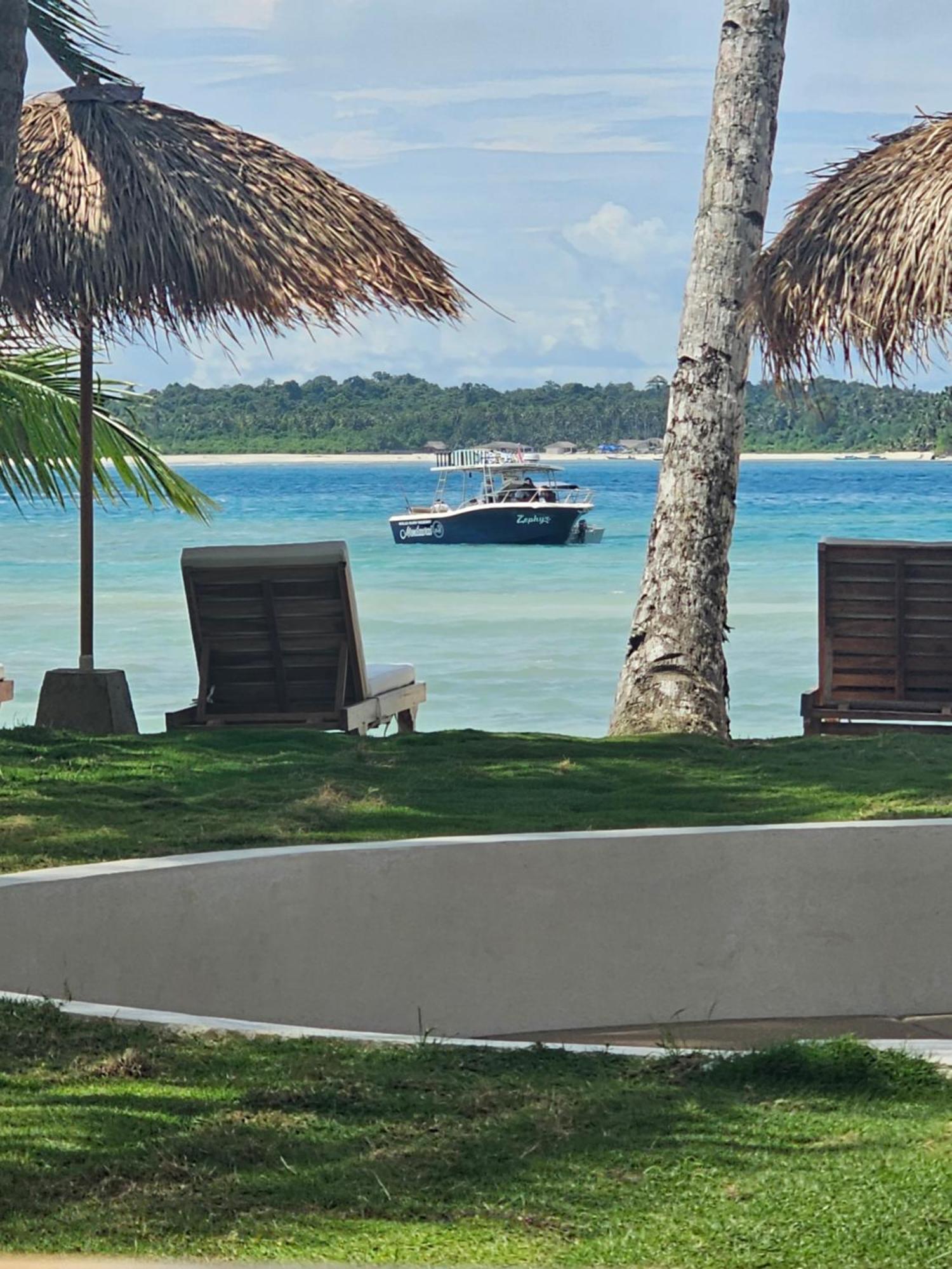 Solid Surf Villa Mentawai Tua Pejat Luaran gambar
